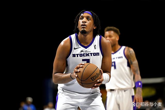 包含萨克拉门托国王围绕欧篮联队长鼓劲国际比赛日迈阿密热火备战意甲，杜兰特在DWG比赛中晋级瞬间刷屏的词条